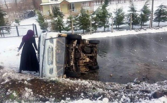 Samsun’da Yollar Buz Pistine Döndü