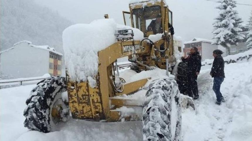 Yomra&rsquo;da Karla M&uuml;c&uuml;dele &Ccedil;alışmaları