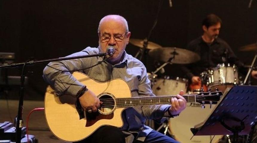 B&uuml;lent Orta&ccedil;gil Maltepeliler&rsquo;le Buluştu