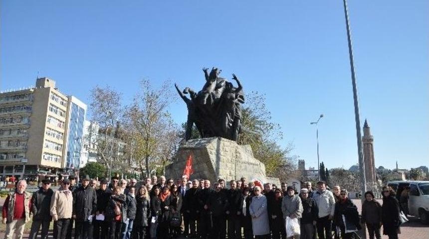 Uğur Mumcu Antalya&rsquo;da Anıldı