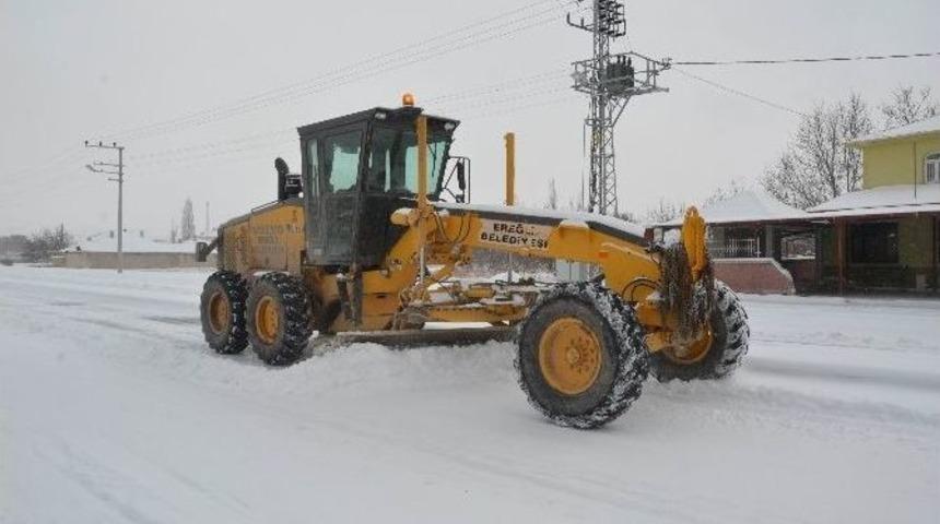 Ereğli Belediyesi&rsquo;nin Karla M&uuml;cadele &Ccedil;alışmaları S&uuml;r&uuml;yor