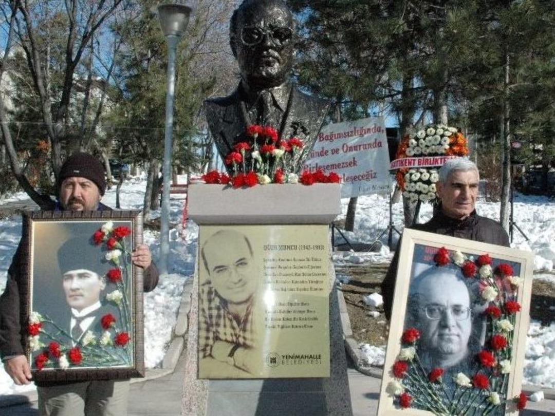Uğur Mumcu &Ouml;l&uuml;m&uuml;n&uuml;n 23. Yılında Anıldı