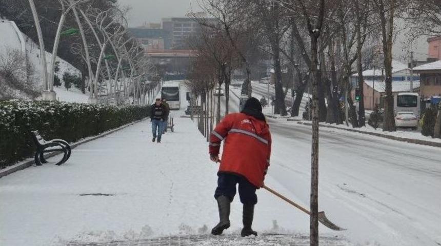 Kar; Zonguldak&rsquo;ta Hayatı Olumsuz Etkiledi