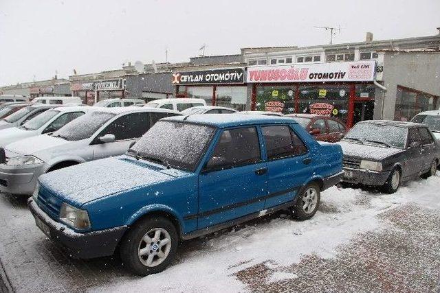 Araç Satışlarına Kar Engeli