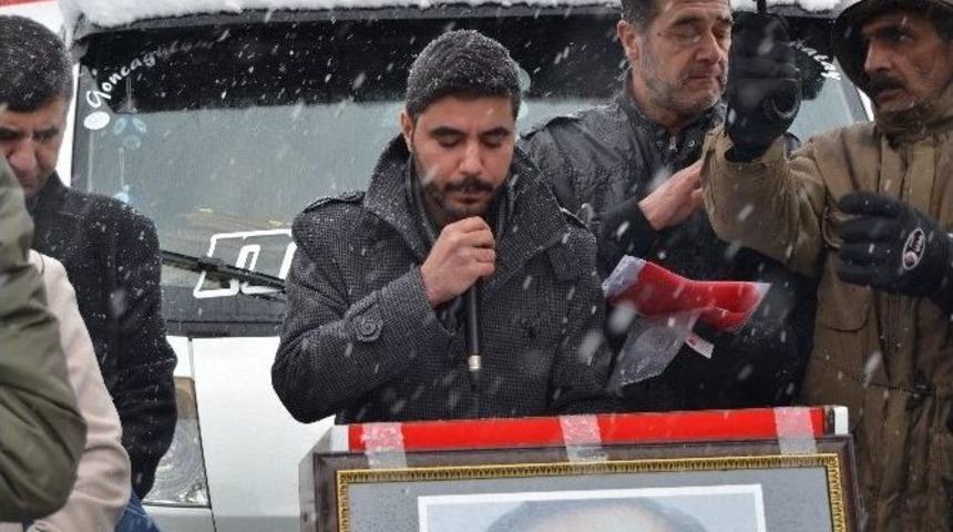 Uğur Mumcu, &Ouml;l&uuml;m&uuml;n&uuml;n 23. Yılında Anıldı