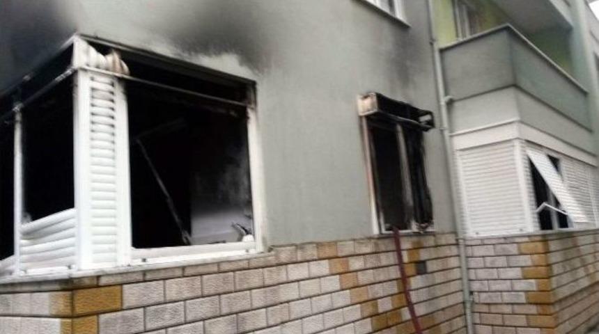 Elektrikli Battaniyeden &Ccedil;ıkan Yangında 1 Kişi Yaralandı