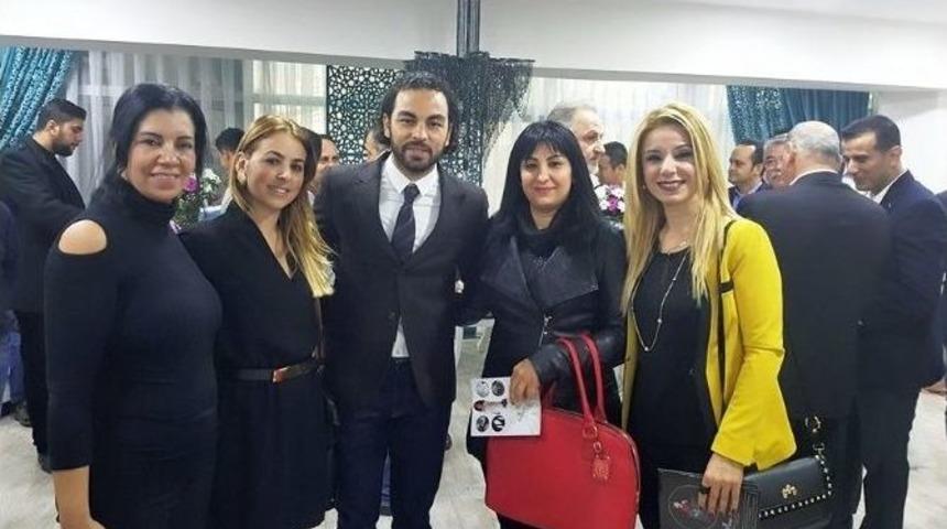 Sel&ccedil;uk İnan, Ablasının Moda Evinin A&ccedil;ılışını Yaptı
