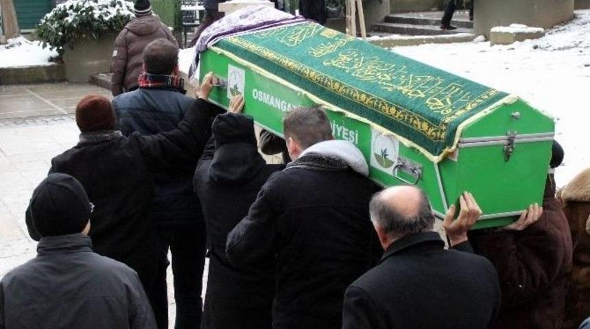 Bursa&rsquo;nın İlk Kadın Doğum Uzmanı Son Yolculuğuna Uğurlandı