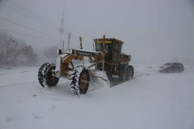 Atakum Belediyesi’nin Kar Temizleme Çalışması 1