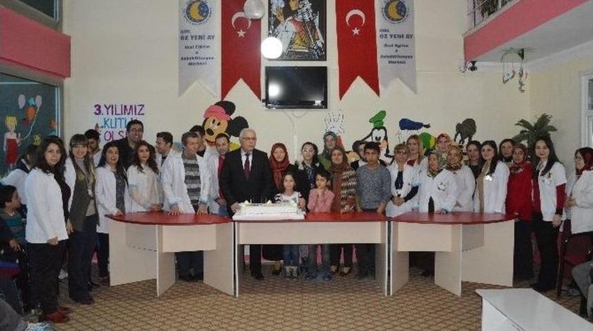 &Ouml;z Yeni Ay 3&rsquo;nc&uuml; Yaşını Coşkuyla Kutladı