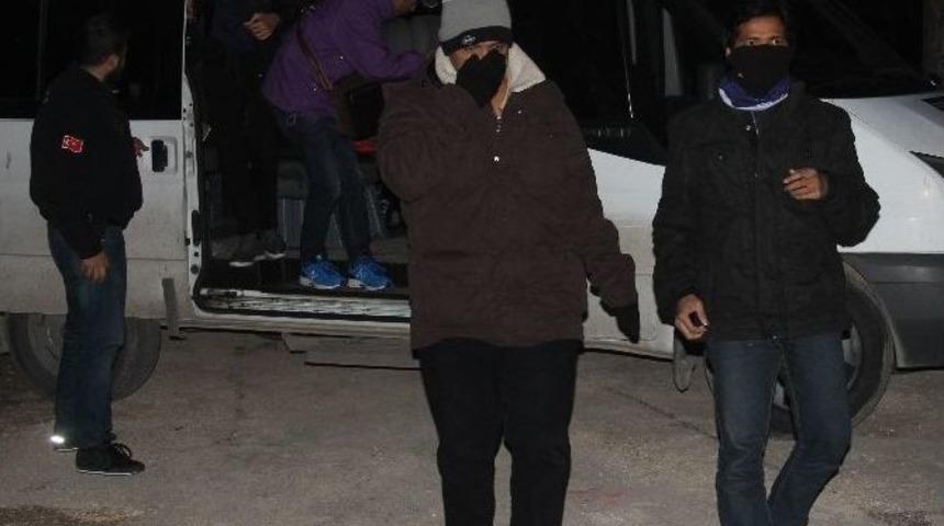 Lüks Otele Işid Operasyonu