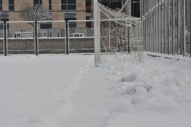 Kar Kayseri’de Amatör Futbolu Vurdu