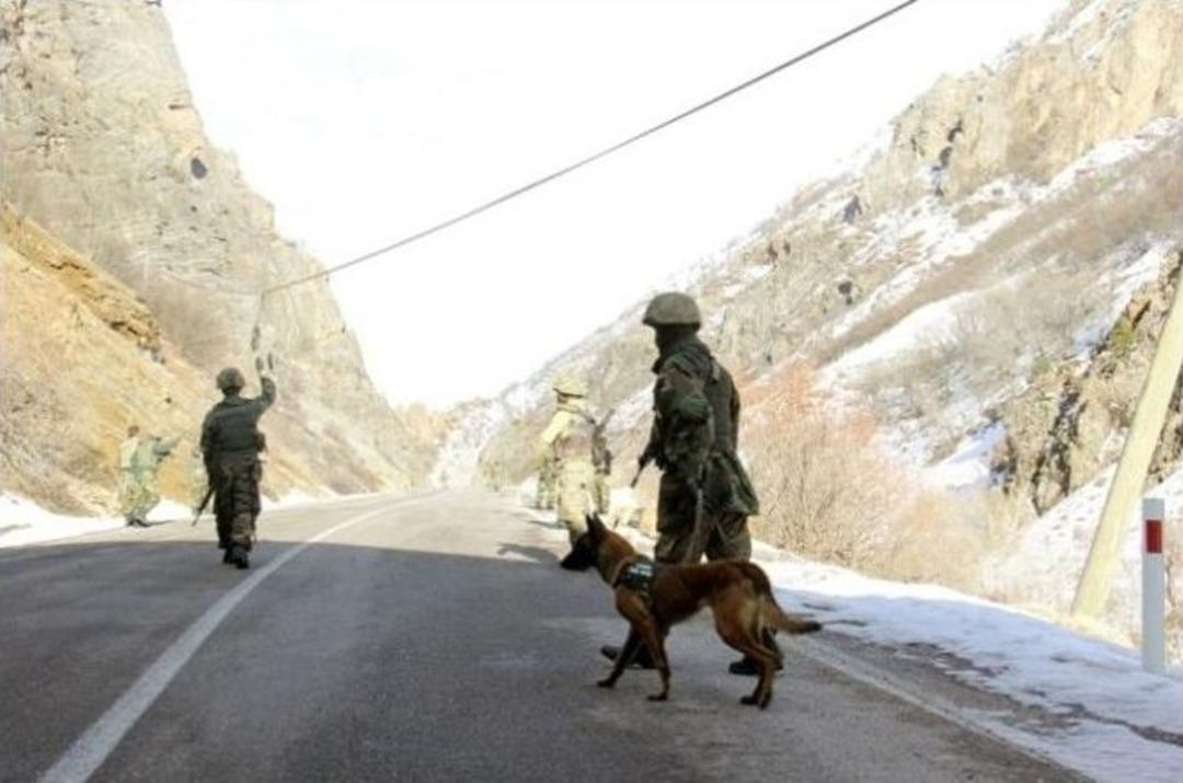 Tunceli-p&uuml;l&uuml;m&uuml;r Karayolunda Eyp Operasyonu