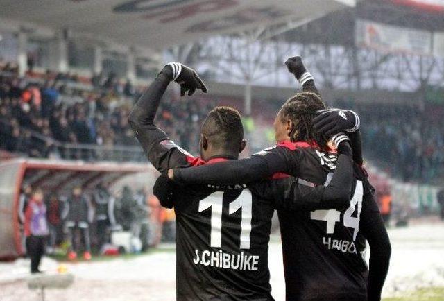 Gaziantepspor’da Habıbou’nun Performansı Göz Doldurdu