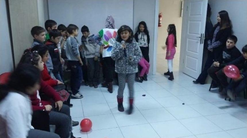 Semt Konağında Öğrencilere Karne Programı