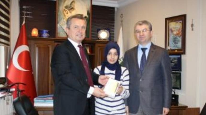 &Ccedil;aycuma Belediyesi&rsquo;nden Teog Birincisine Tablet