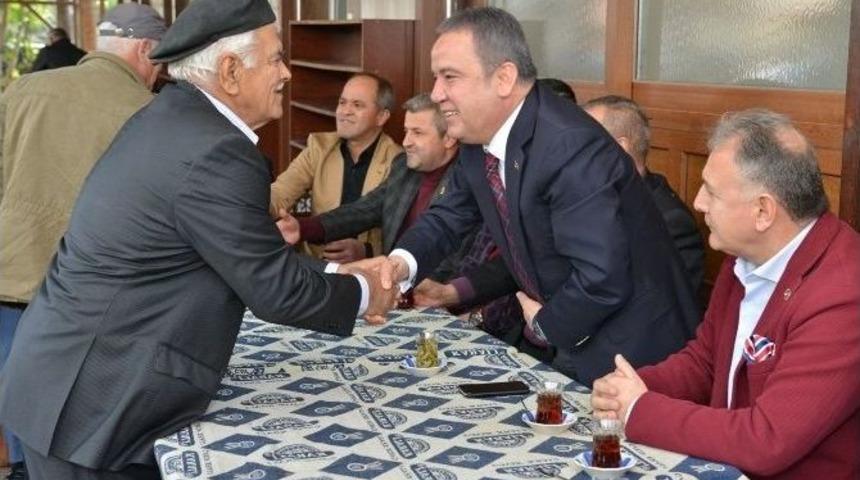 Başkan B&ouml;cek, Hurma Mahallesini Ziyaret Etti