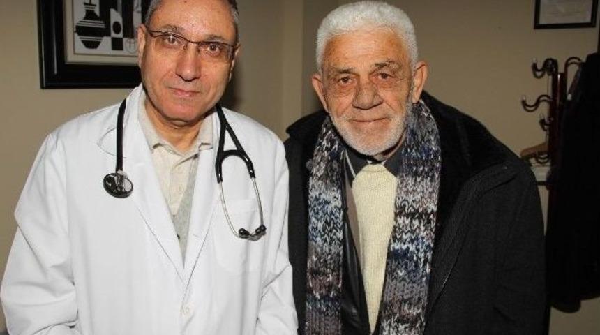 T&uuml;rk Filminin K&ouml;t&uuml; Karakteri, &Ccedil;ocuklara İyilik İ&ccedil;in Sahne Alıyor