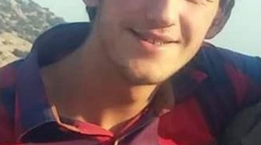 Camiye Gitmek İ&ccedil;in Evden &Ccedil;ıkan Gen&ccedil; 8 G&uuml;nd&uuml;r Kayıp