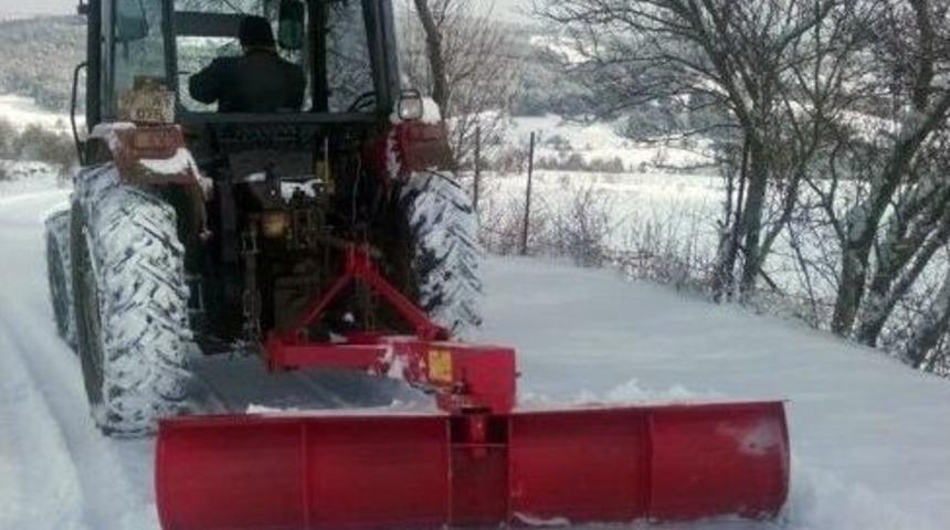 Muhtar Kendi Kar K&uuml;reme Aracını Yaptı