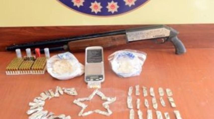 İncirliova&rsquo;da Uyuşturcu Operasyonu: 5 G&ouml;zaltı