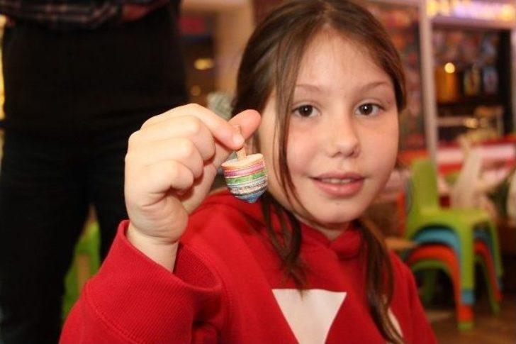 Çocuklar Kendi Oyuncaklarını Yapıyor G4