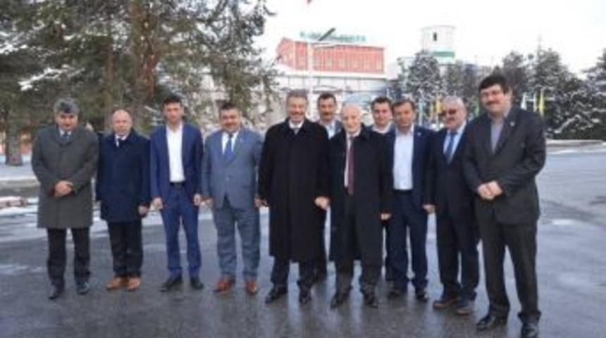 Ak Parti Mkyk &Uuml;yesi Yaşar Karayel İle Ziraat Odalarından Kayseri Şeker&rsquo;e Teşekk&uuml;r Ziyareti