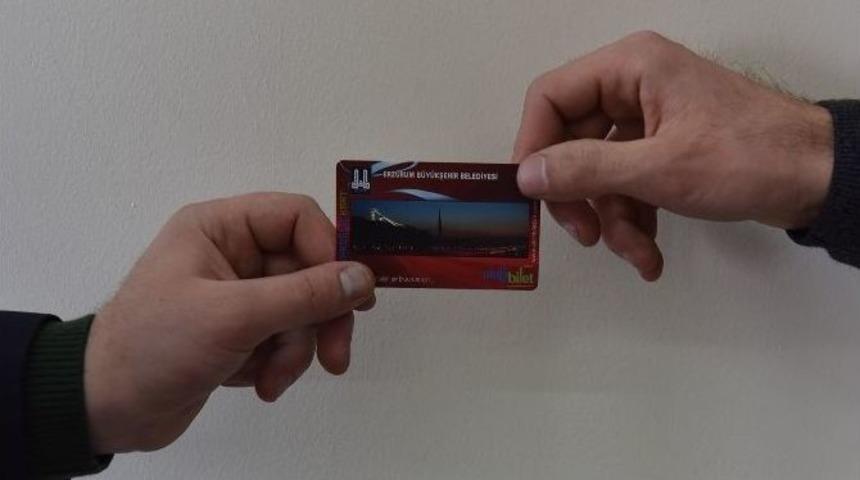 B&uuml;y&uuml;kşehir, Dijital Ekmek Kartı Dağıttı