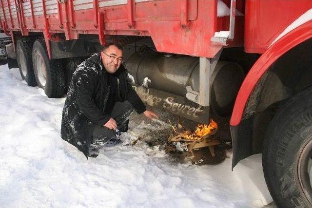 Yozgat’ta Soğuktan Araçlar Çalışmadı