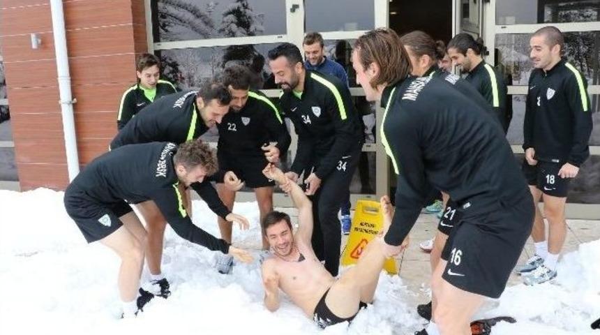 Manisalı Futbolcular Trabzon&rsquo;da Mahsur Kaldı