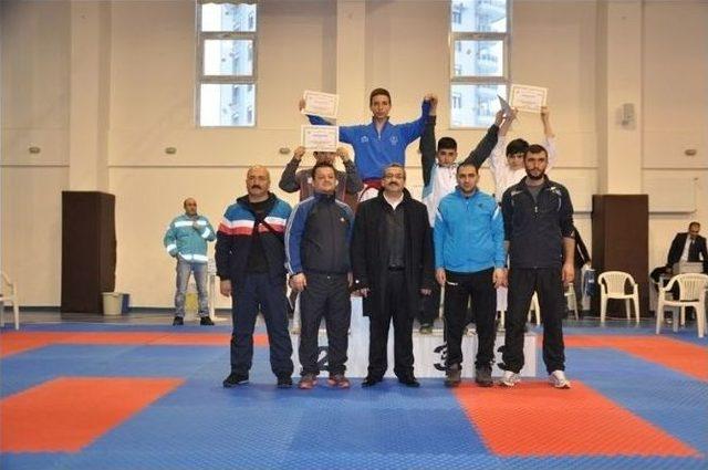 Analig Karate Grup M&uuml;sabakaları Sona Erdi 1