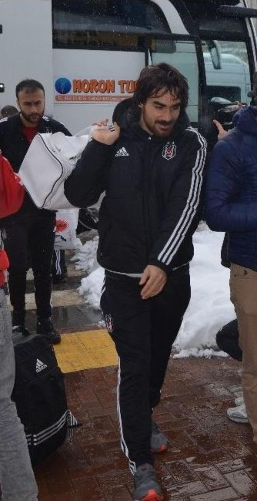 Beşiktaş Trabzon&rsquo;dan Ayrıldı