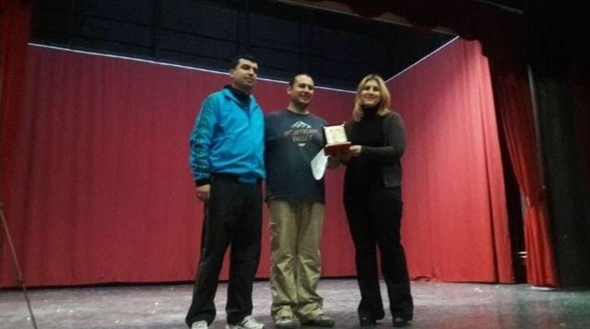 &Ouml;zel Eğitim &Ouml;ğretmenlerine M&uuml;zik Terapi Eğitimi Verildi