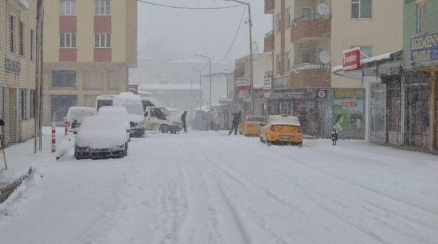 Aydınlar Beldesinde Kar Esareti
