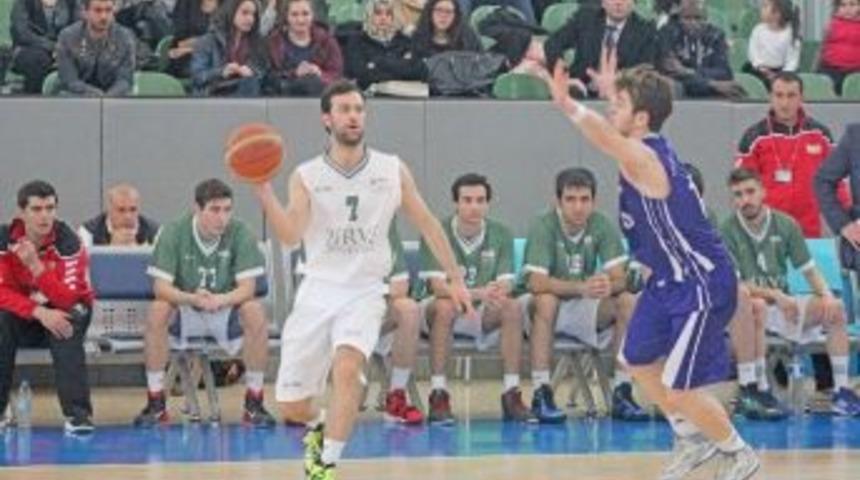 Zirve &Uuml;niversitesi&rsquo;nden M&uuml;thiş Galibiyet