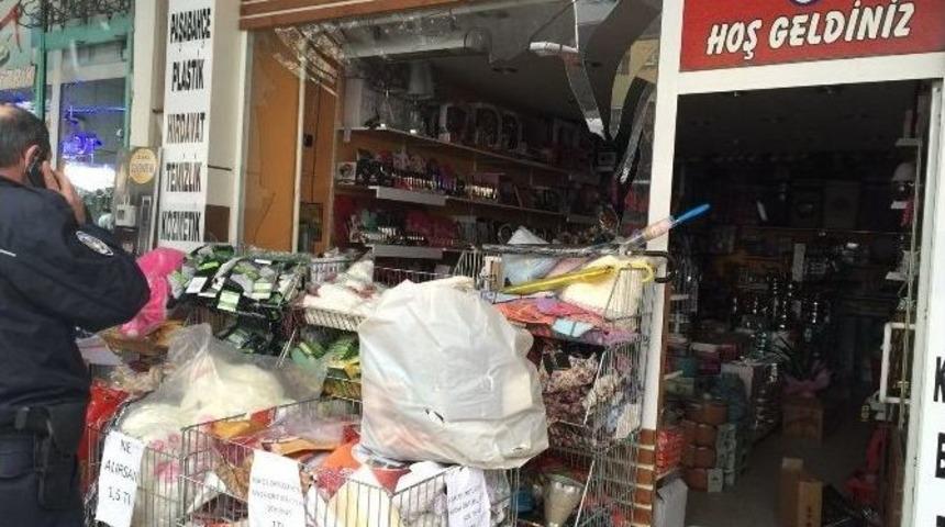 Kocaeli&rsquo;de Kırtasiyede Patlama: 2 Yaralı