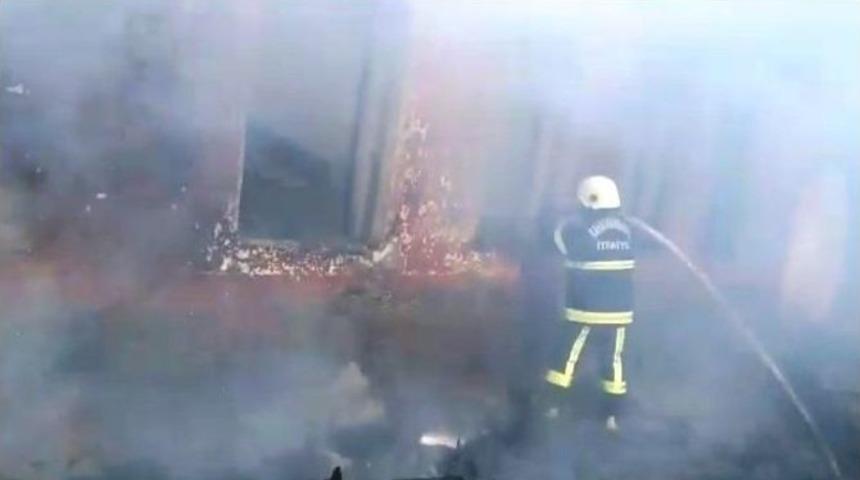 Kullanılmayan Okulda Yangın