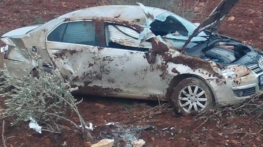 Otomobil Tarlaya U&ccedil;tu