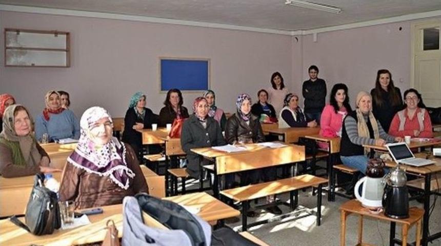 K&ouml;yl&uuml; Kadınlara Diksiyon Ve Etkili Konuşma Eğitimi