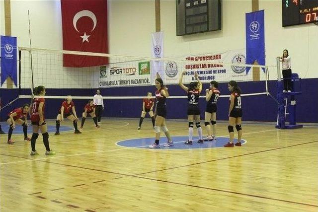 Liseli Kızların Voleybol Turnuvası 2