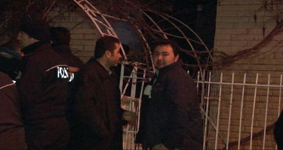 Başkent&rsquo;te Cinnet Getiren Baba, Eşini Ve &Ccedil;ocuklarını Vurdu