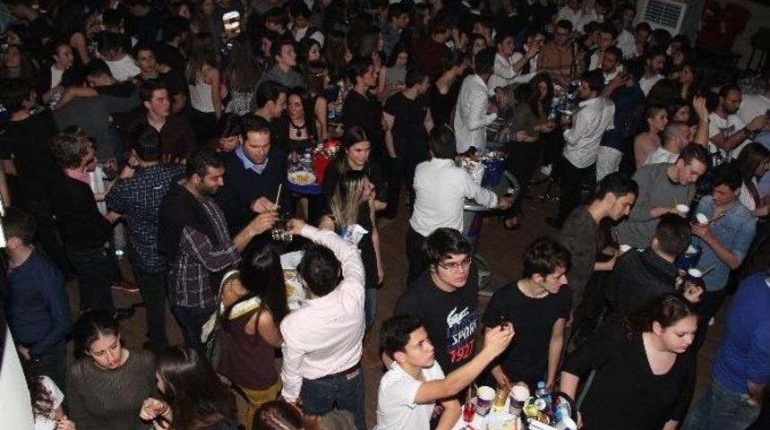 Demet Akalın "ben Daha S&uuml;byanım"