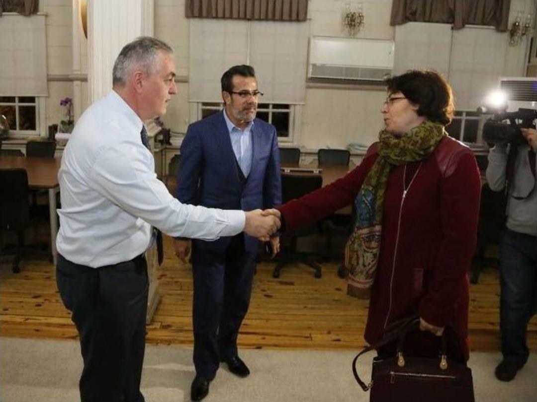 &Ouml;zgecan Aslan&rsquo;ın Ailesinden Başkan Remzi Aydın&rsquo;a Teşekk&uuml;r Ziyareti