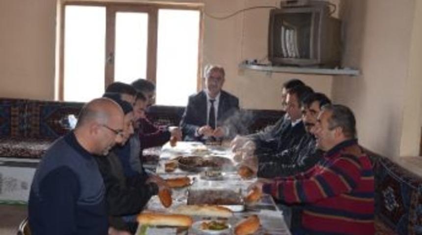 B&uuml;nyan Belediye Başkanı Şinasi G&uuml;lc&uuml;oğlu: