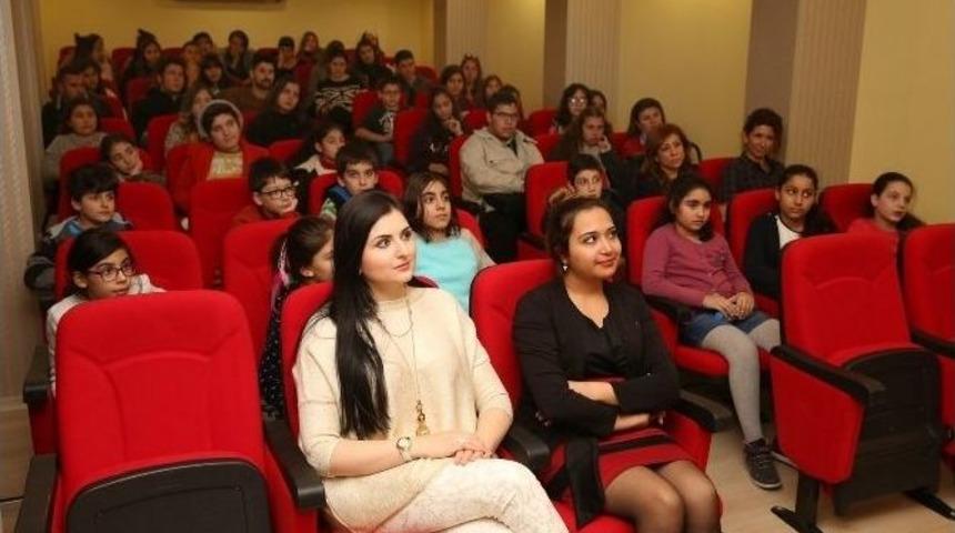 &Uuml;nl&uuml; Besteci Lebetkin Konservatuvar &Ouml;ğrencileriyle Buluştu