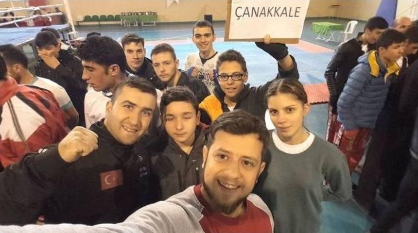 &Ccedil;anakkaleli Sporcular Bursa&rsquo;dan Madalyayla D&ouml;nd&uuml;