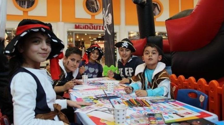 Deepo Avm&rsquo;de S&ouml;mestre Eğlencesi