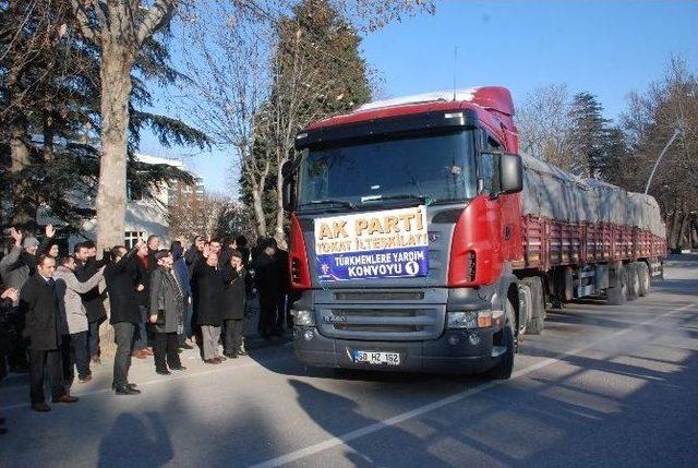 Tokat’tan Bayır Bucak Türkmenlerine 8 Tır Yardım