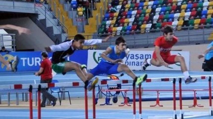 Kağıtsporlu Atletlerden Üç Türkiye Derecesi