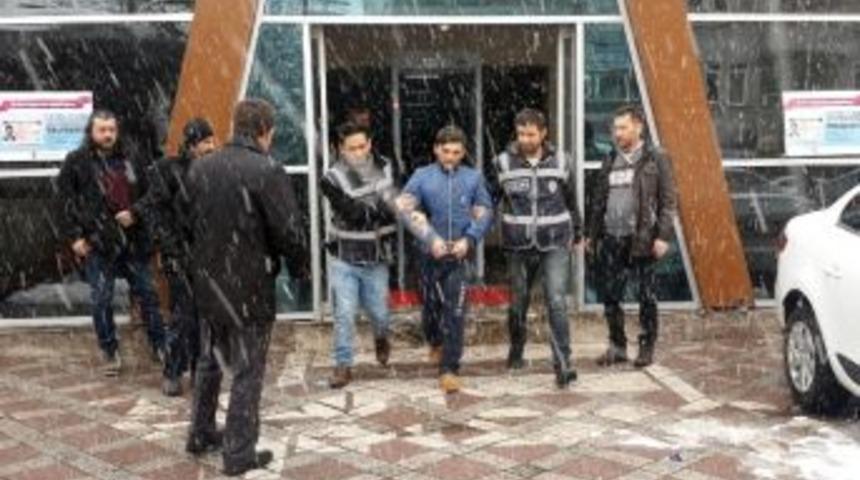 Eşi Bı&ccedil;aklanan Milletvekili, Kardeşinin Serbest Kalmasına İtiraz Etti